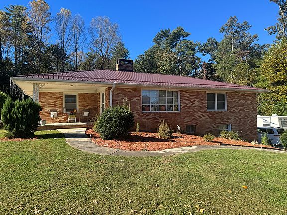 4th image of 261 Laycock Rd