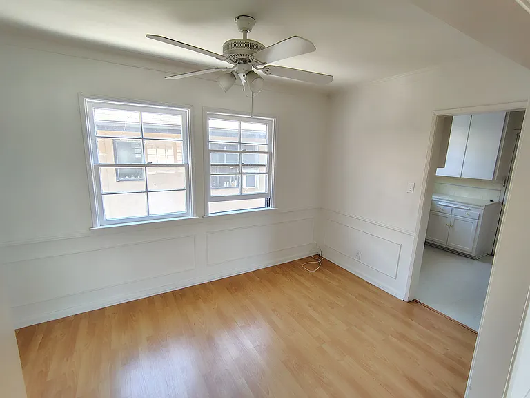 1421 N Laurel Ave #4 — Photo 7
