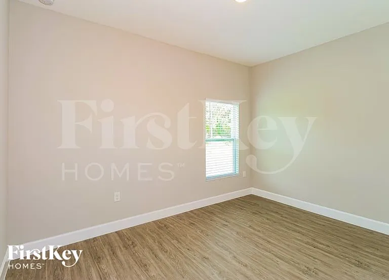 525 Garbelmann St SW — Photo 9