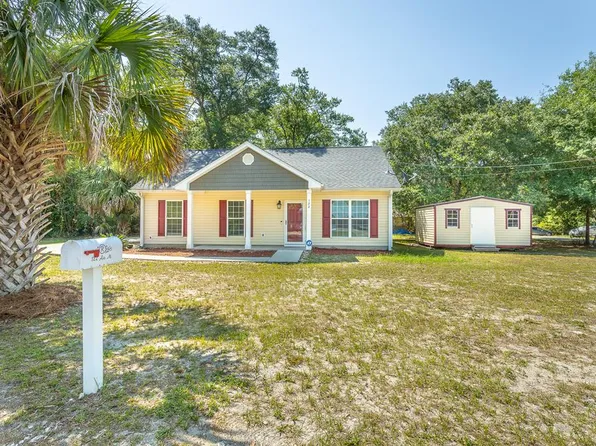 122 Avenue M, Apalachicola, FL 32320