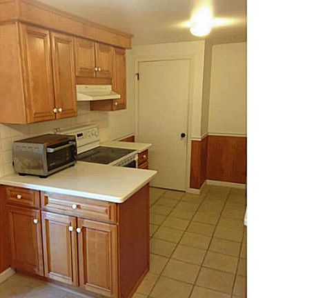 5th image of 55 Groton Dr #A