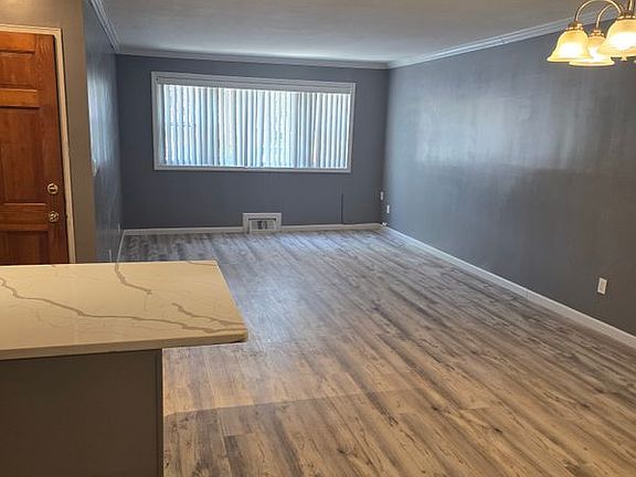 3rd image of 44 Paerdegat 13th St Floor 1