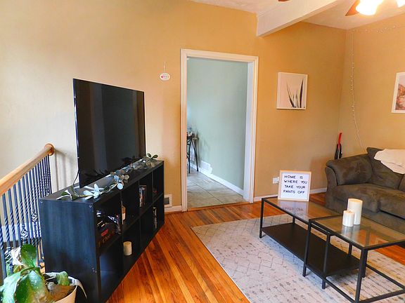 2nd image of 867 E Browning Ave APT 1