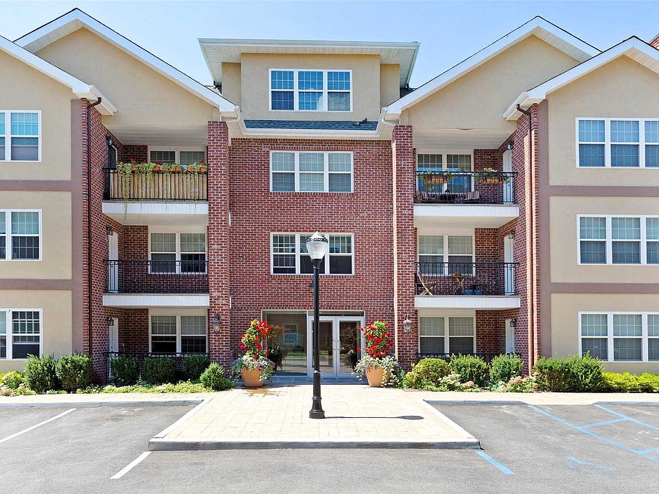1st image of 400 Carney St APT 601