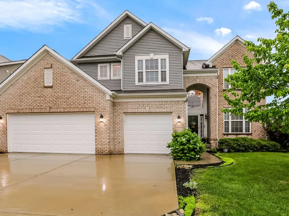 7827 Hedgehop Dr, Zionsville, IN 46077