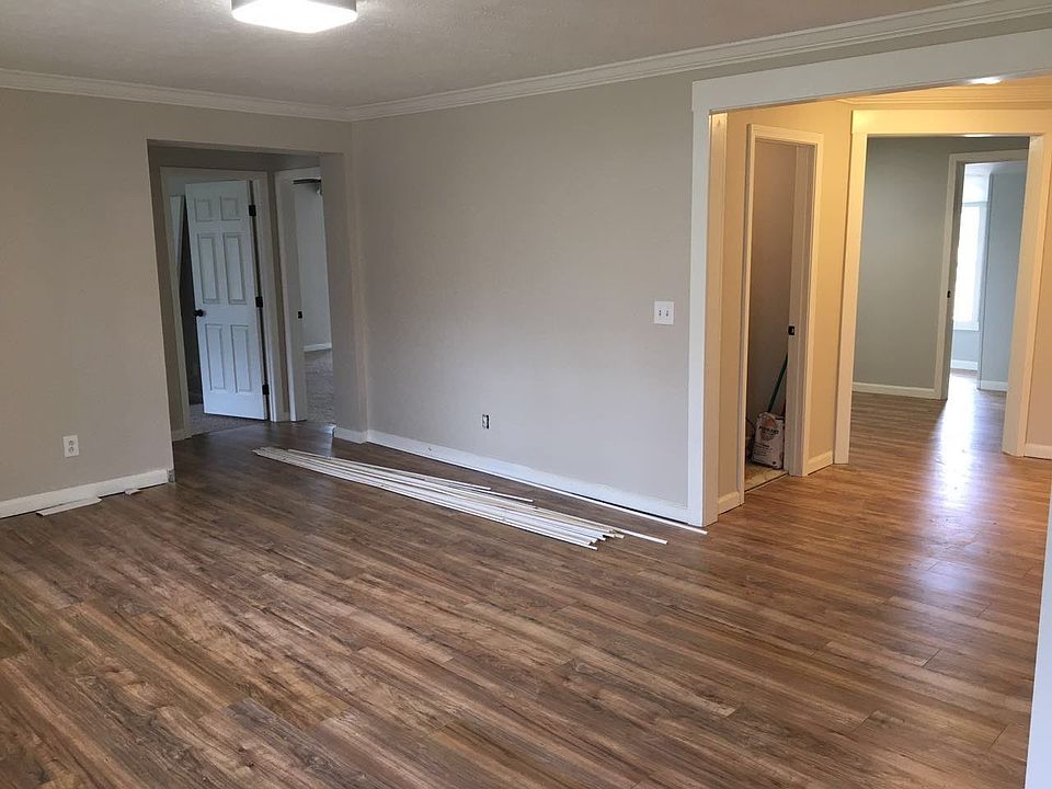 1st image of 6284 Woodbury Pike