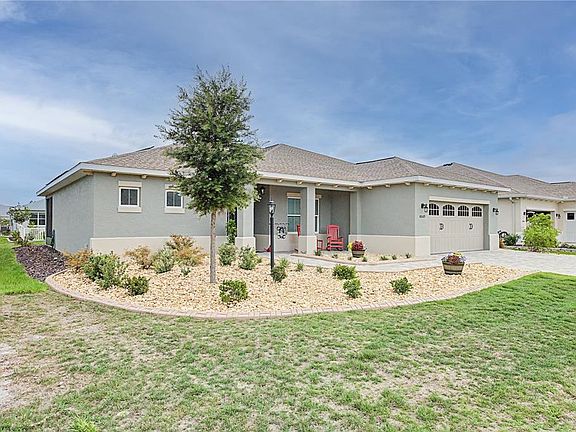 3rd image of 10589 SW 98th Ln