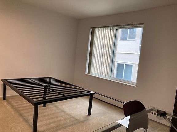 4th image of 912 Oakland Ave APT 5