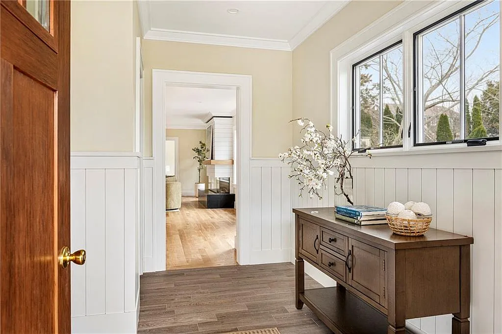 6 bed, 8.0 bath, 4134 sqft, $10,000 — Photo 3