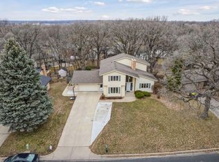 13412 York Ave S, Burnsville, MN 55337