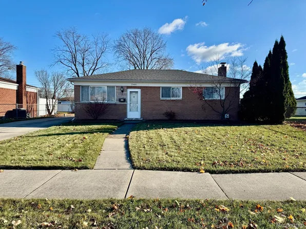 32408 Dowland Dr, Warren, MI 48092