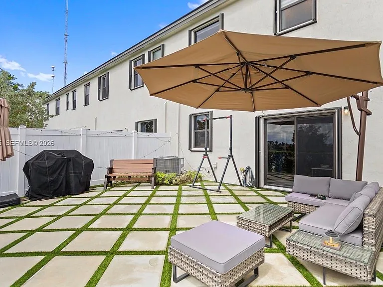 20478 NW 4th Ct #20478 — Photo 10