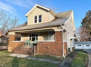 4704 Snow Rd, Parma, OH 44134