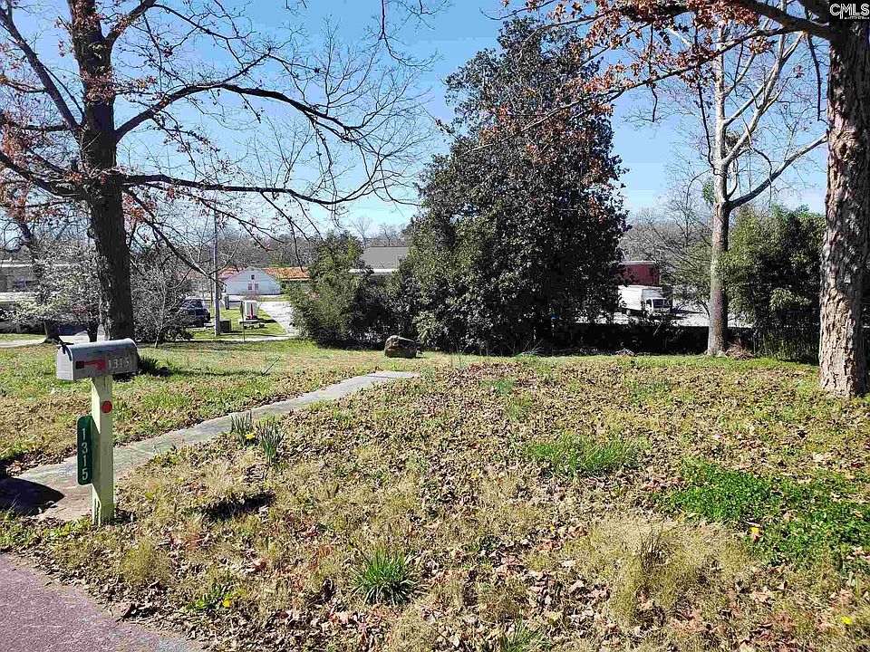 1st image of 1315 Garden Circle Dr
