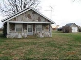 12000 Farm Road 2205, Cassville, MO 65625
