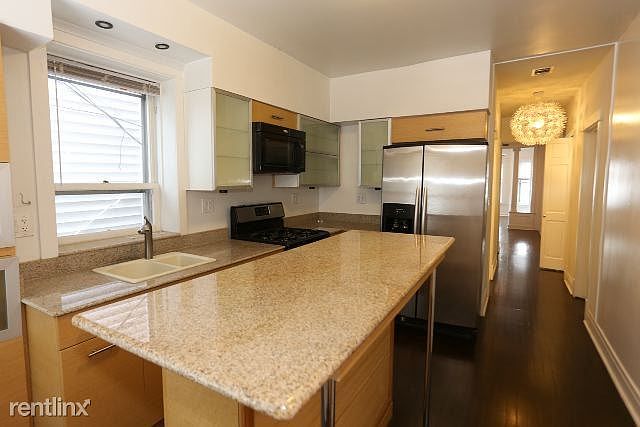 1st image of 3245 N Lakewood Ave #1