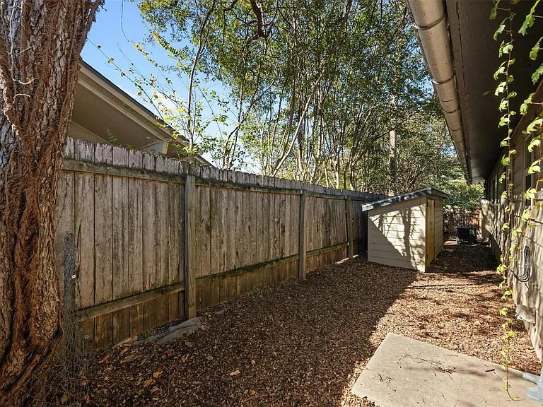 3713 Menchaca Rd #A — Photo 23