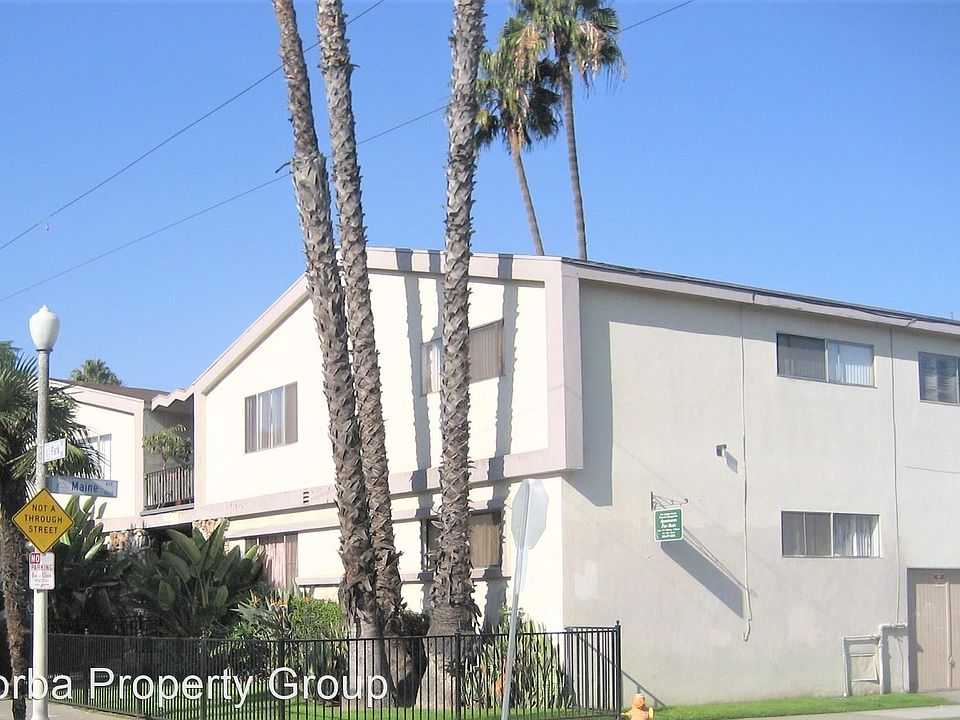 1st image of 985 N Park Cir APT 5