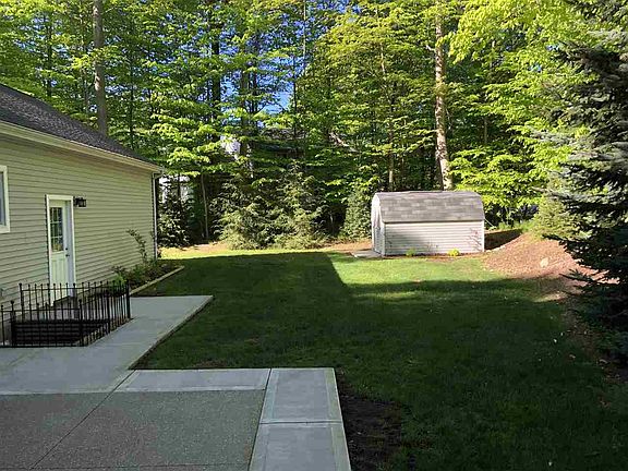 4th image of 13095 Campbell Ct