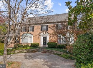 5305 Cardinal Ct, Bethesda, MD 20816