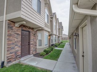215 S Tamarak Cir, Lehi, UT 84043