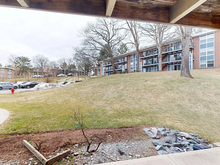 The Commons at Windsor Gardens — Photo 136