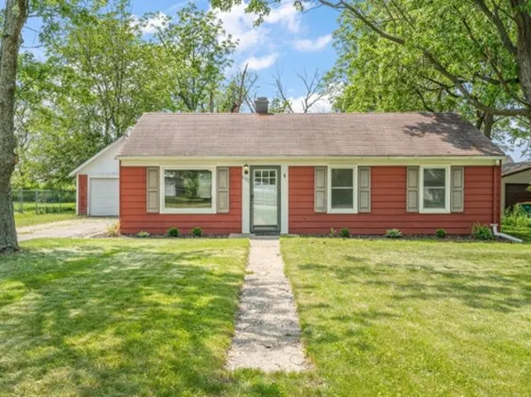 8322 Ellsworth Pl, Merrillville, IN 46410