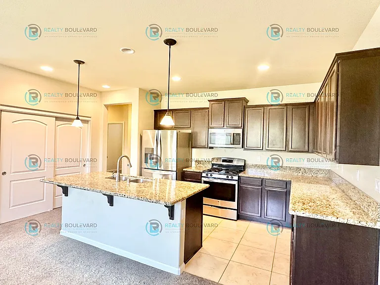 6809 Apus Dr — Photo 10