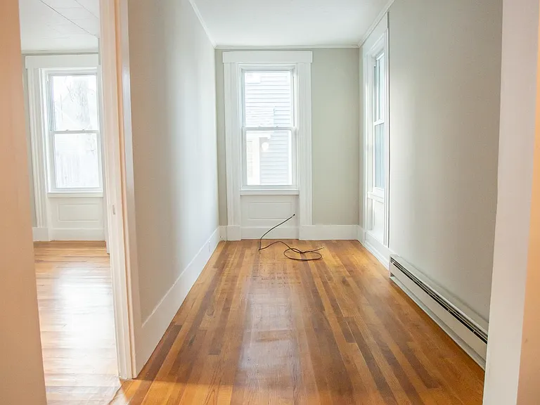 13 Franklin St #3 — Photo 5