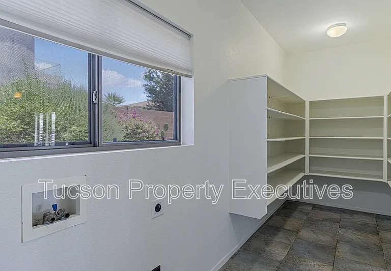 10176 N Nine Iron Dr — Photo 16