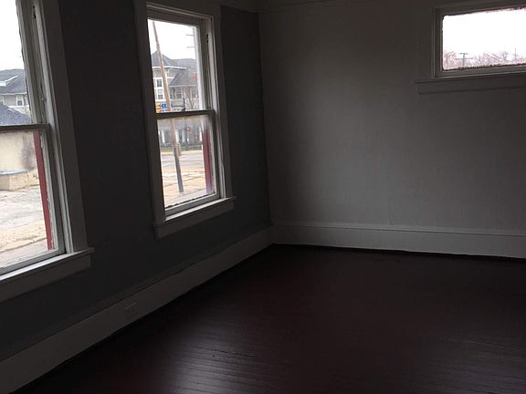 5th image of 780 E 93rd St