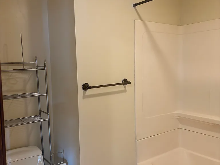 180 Madison Ave #2 — Photo 8