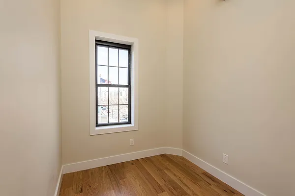 Rented by Nooklyn NYC LLC | media 30
