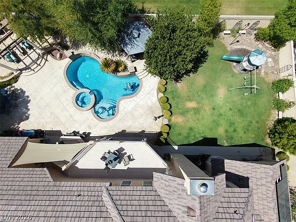 3rd image of 6440 Spanish Garden Ct