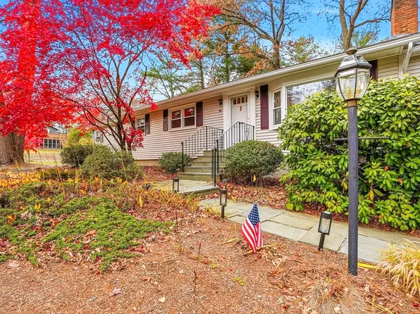 38 Mohawk Dr, Northborough, MA 01532