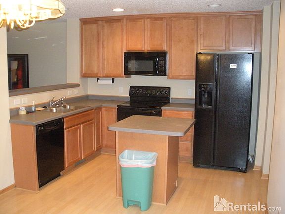 3rd image of 5046 Everest Ln N