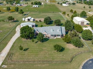 6221 Deer Run Rd, Sanger, TX 76266