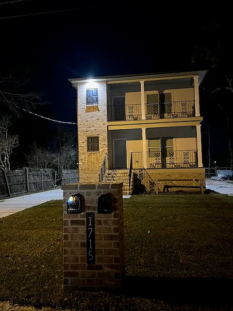 2 bed, 1375 sqft, $1,650 — Photo 2