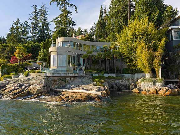 3rd image of 3912 Marine Dr