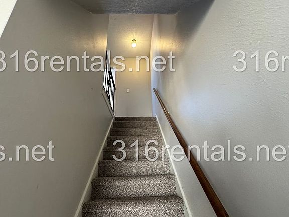 4th image of 1619 Berry Ave