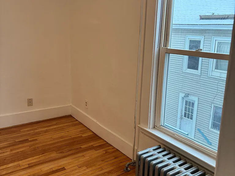 170 Pine St #4 — Photo 12