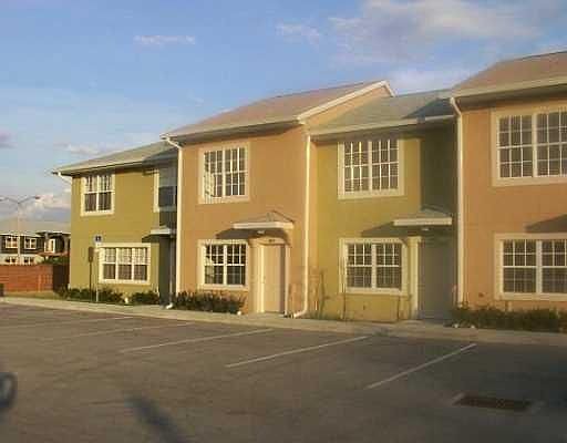 1st image of 332 Cervantes Dr