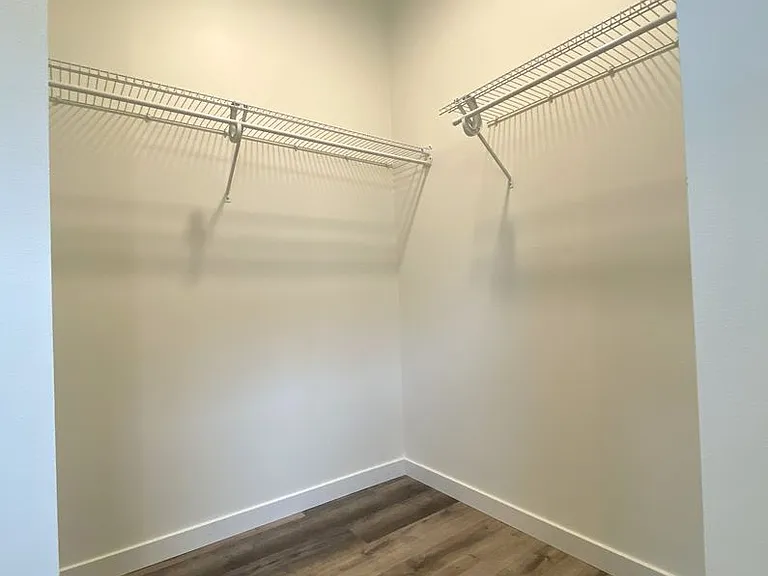 2513 N Benjamin Ln — Photo 18