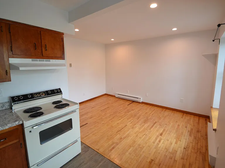 510 Piermont Ave #2B — Photo 4