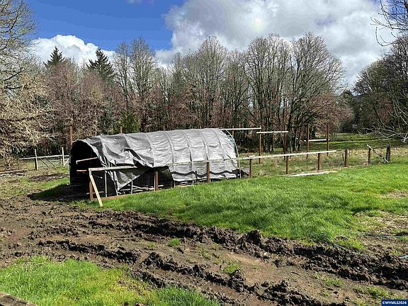 5th image of 26622 Fudge Rd