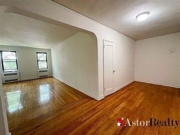 5th image of 31-62 29th St #E