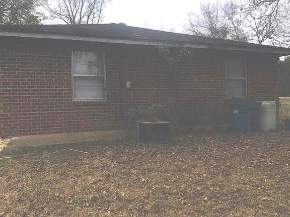 2nd image of 764 Moreland St
