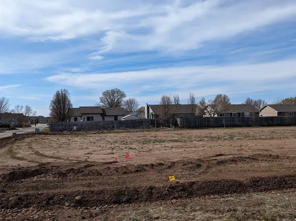 801 N Cedar Downs Cir, Wichita, KS 67235