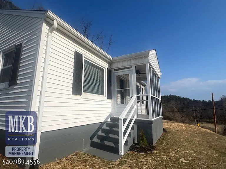 6221 Shady Acres Dr — Photo 24