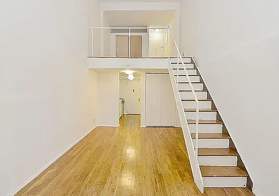 4th image of 225 W 14th St APT 1B
